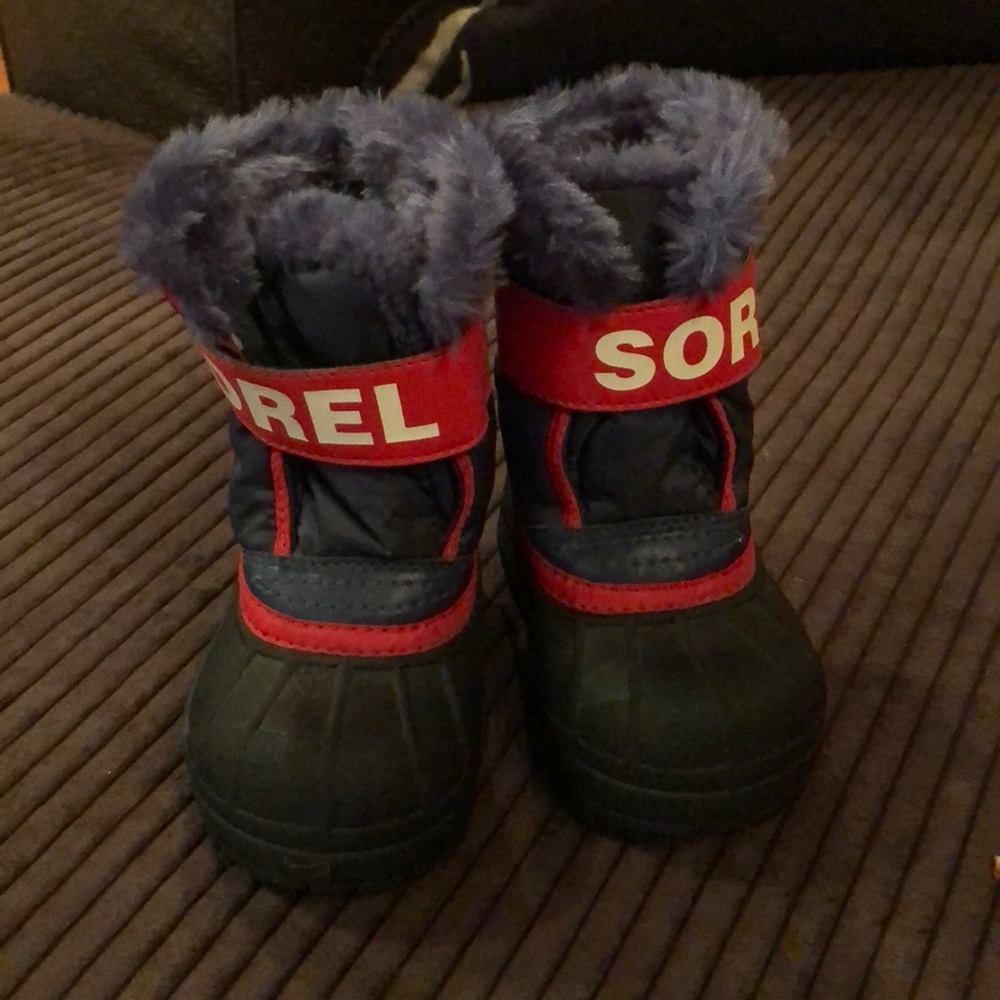 Kids sorel blue and red boots